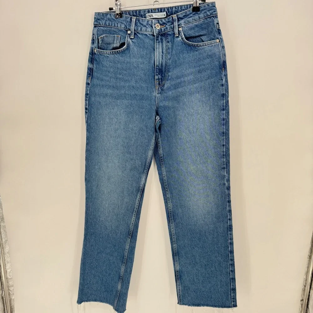 ZARA Women Blue Wash Straight Leg Raw Hem Denim Jeans Size 6‎